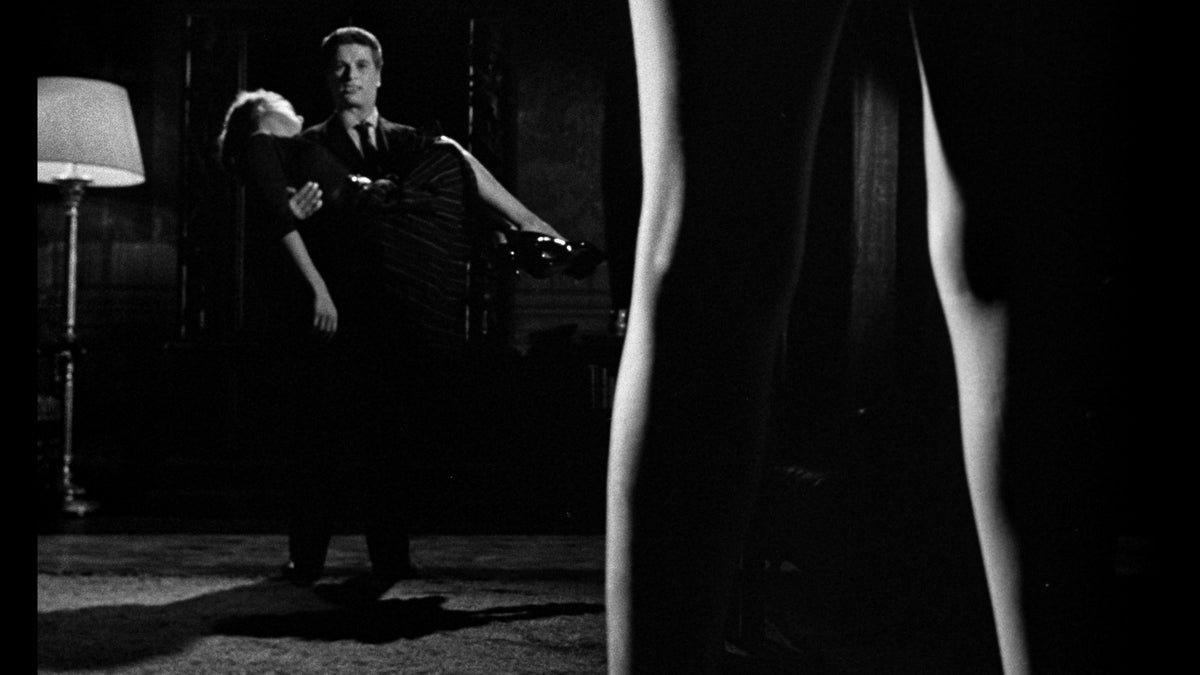 The Playgirls and the Vampire
