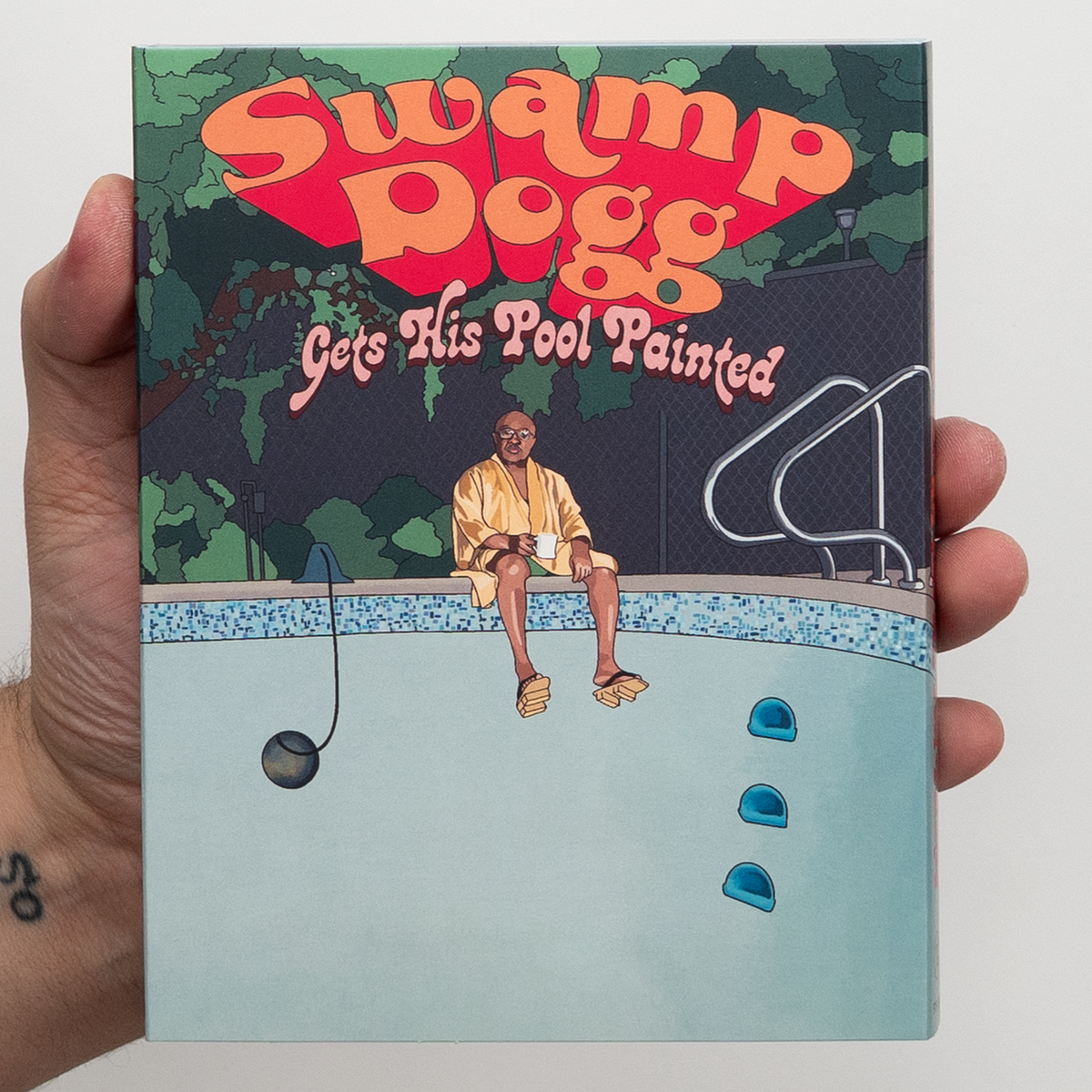 Swamp Dogg Gets His Pool Painted