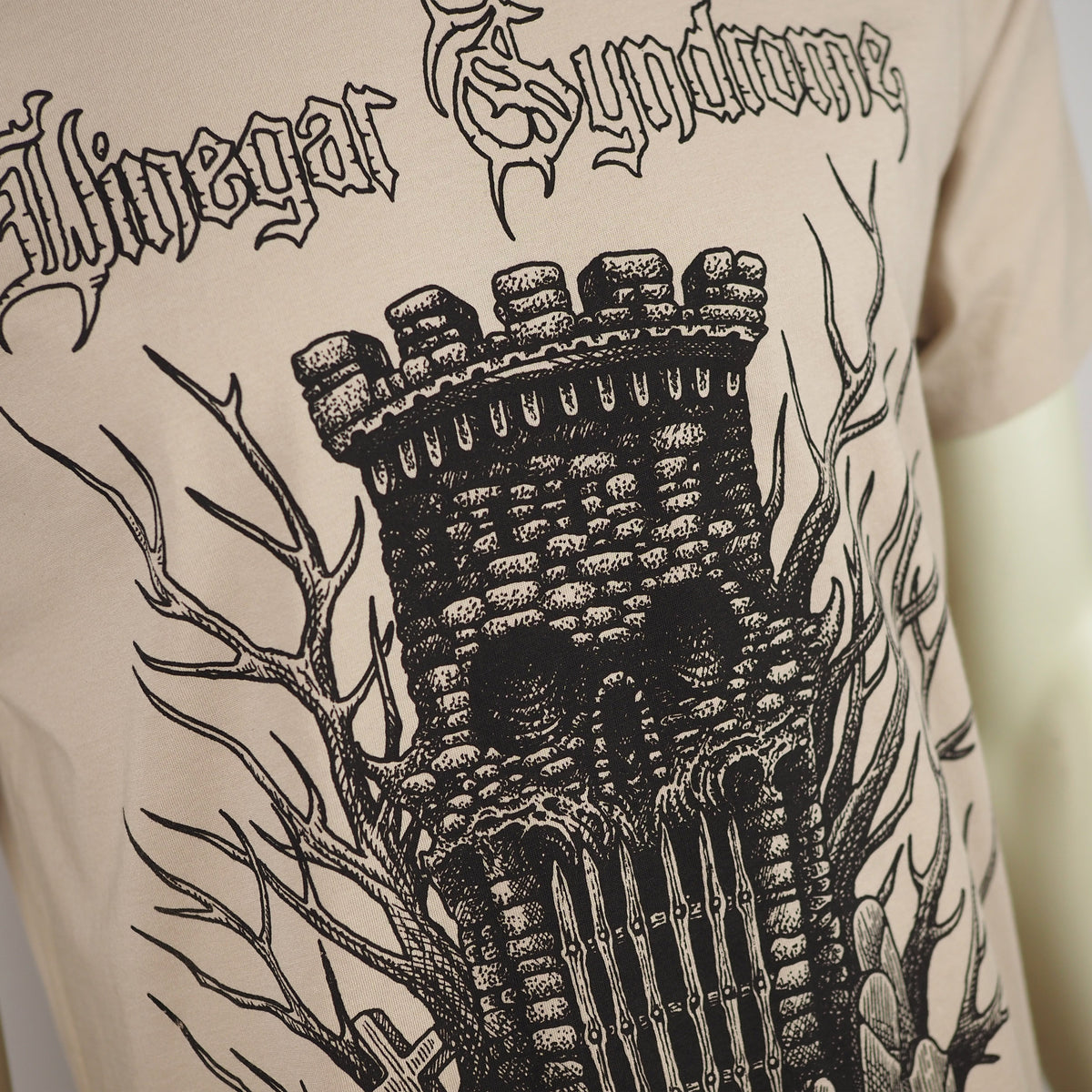 Vinegar Syndrome Castle Gate - Shirt
