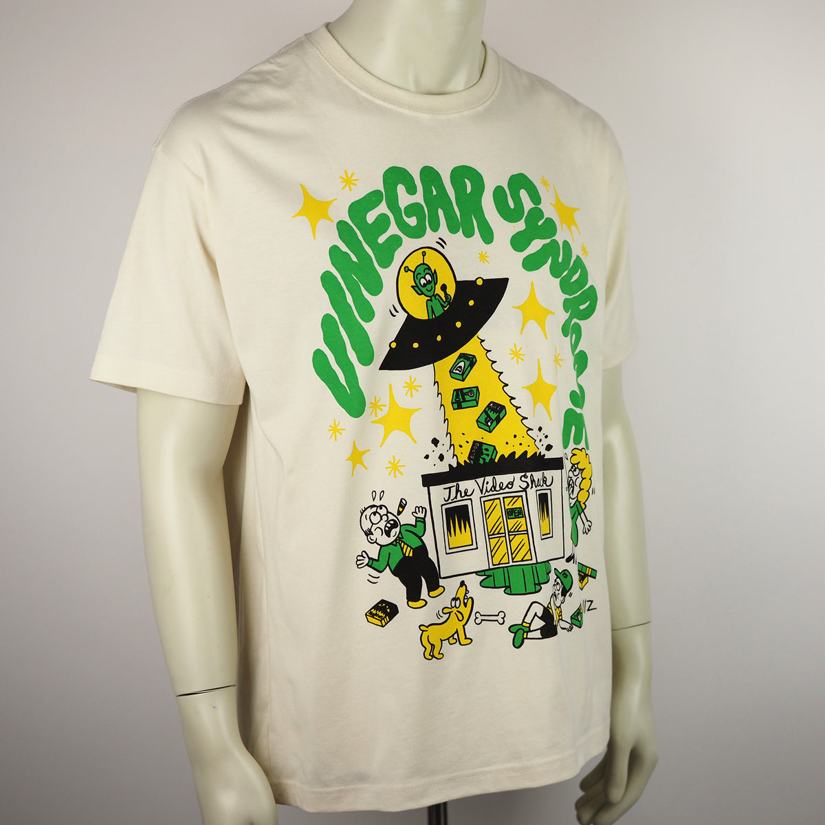Vinegar Syndrome - Alien Attack on the Video Shack! - Relaxed Fit Heavyweight Shirt
