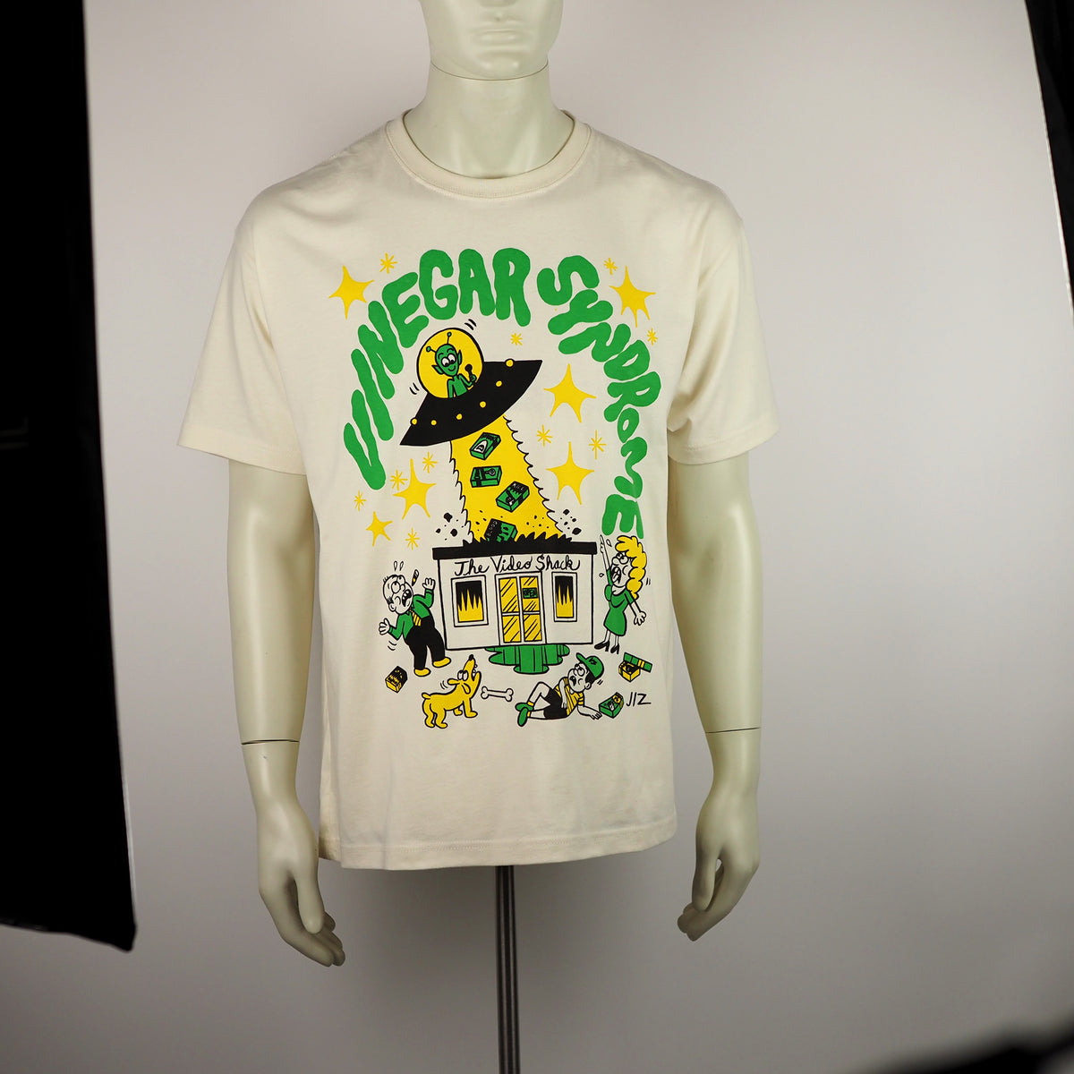 Vinegar Syndrome - Alien Attack on the Video Shack! - Relaxed Fit Heavyweight Shirt