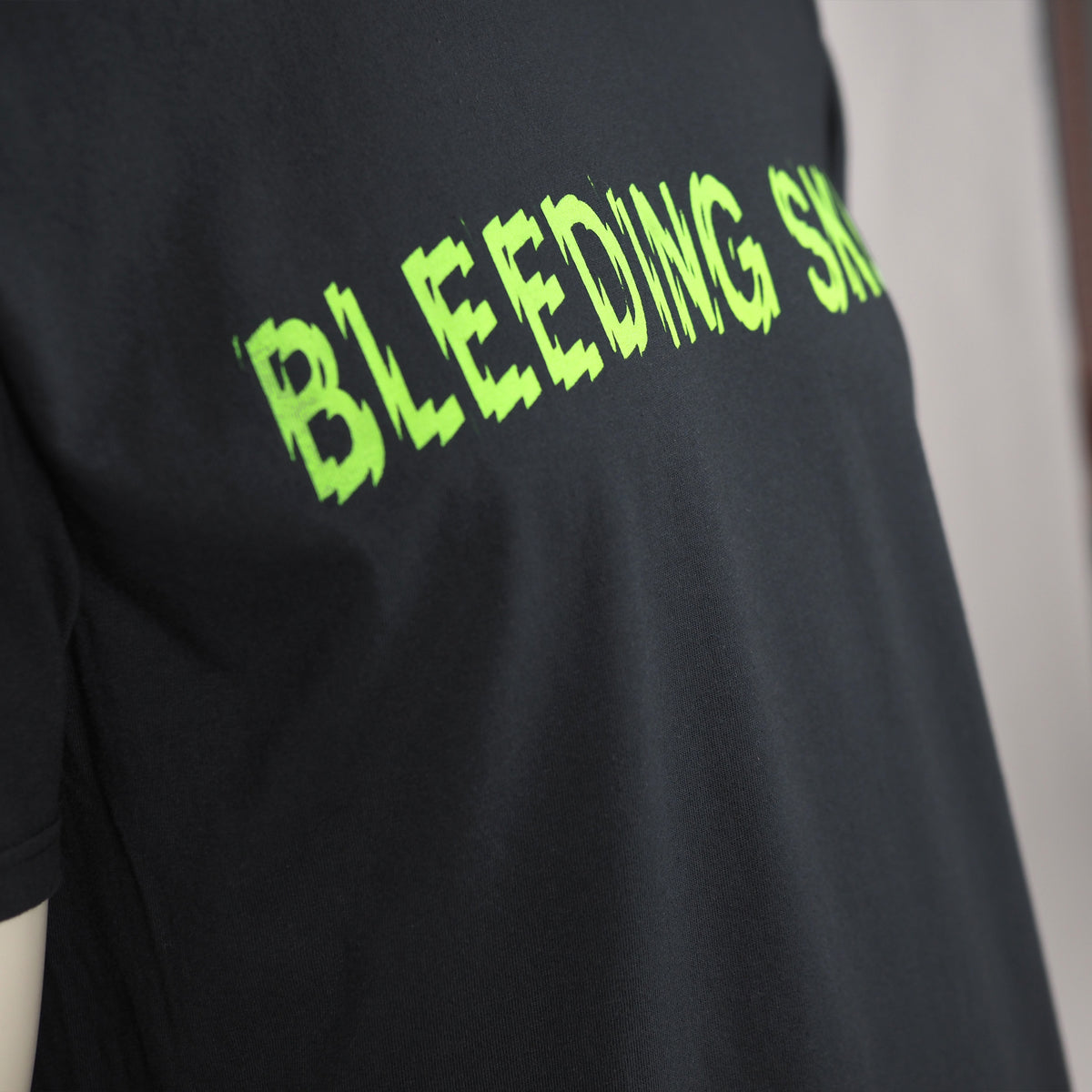 Bleeding Skull Logo - Shirt