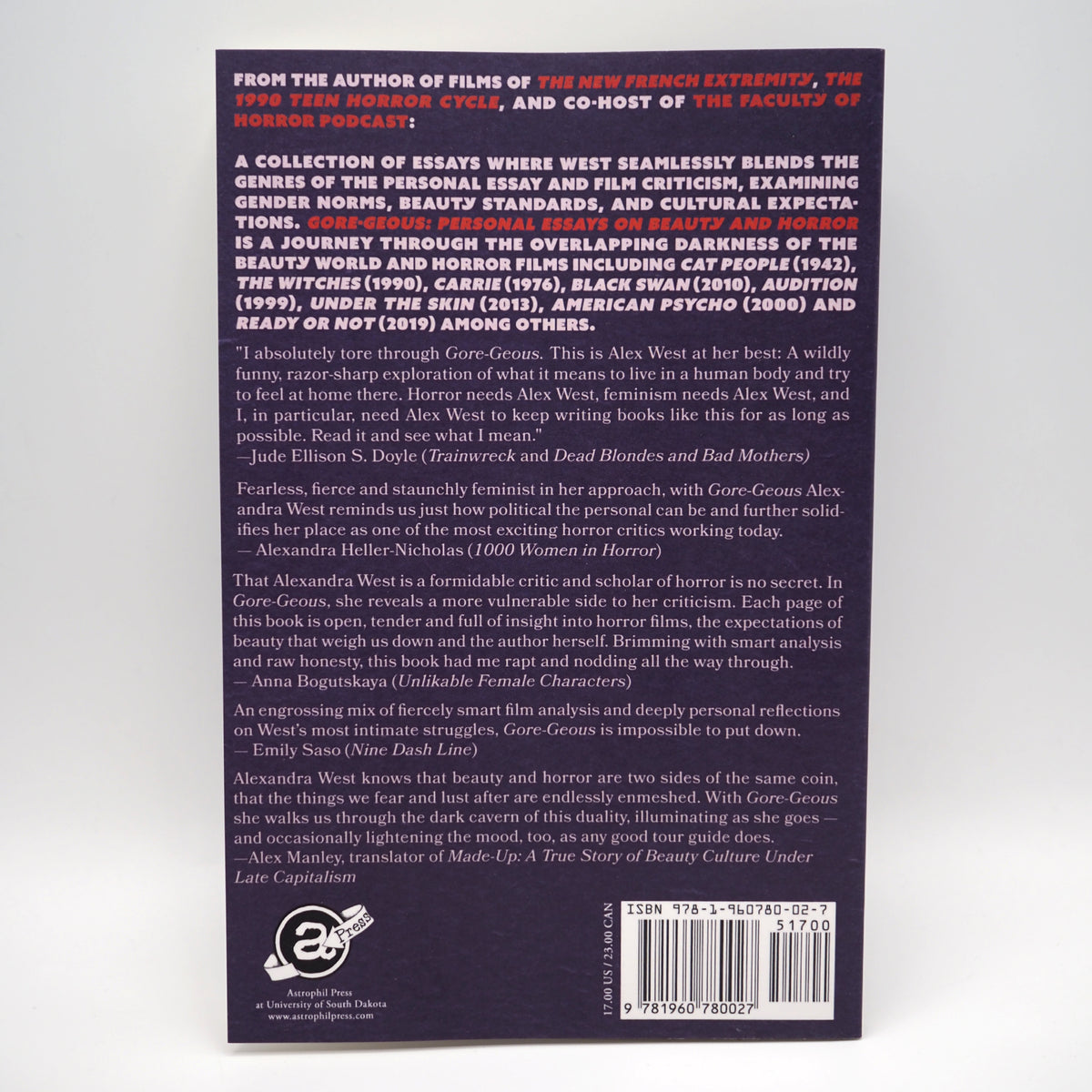 Gore-Geous: Personal Essays on Beauty and Horror - Paperback Book