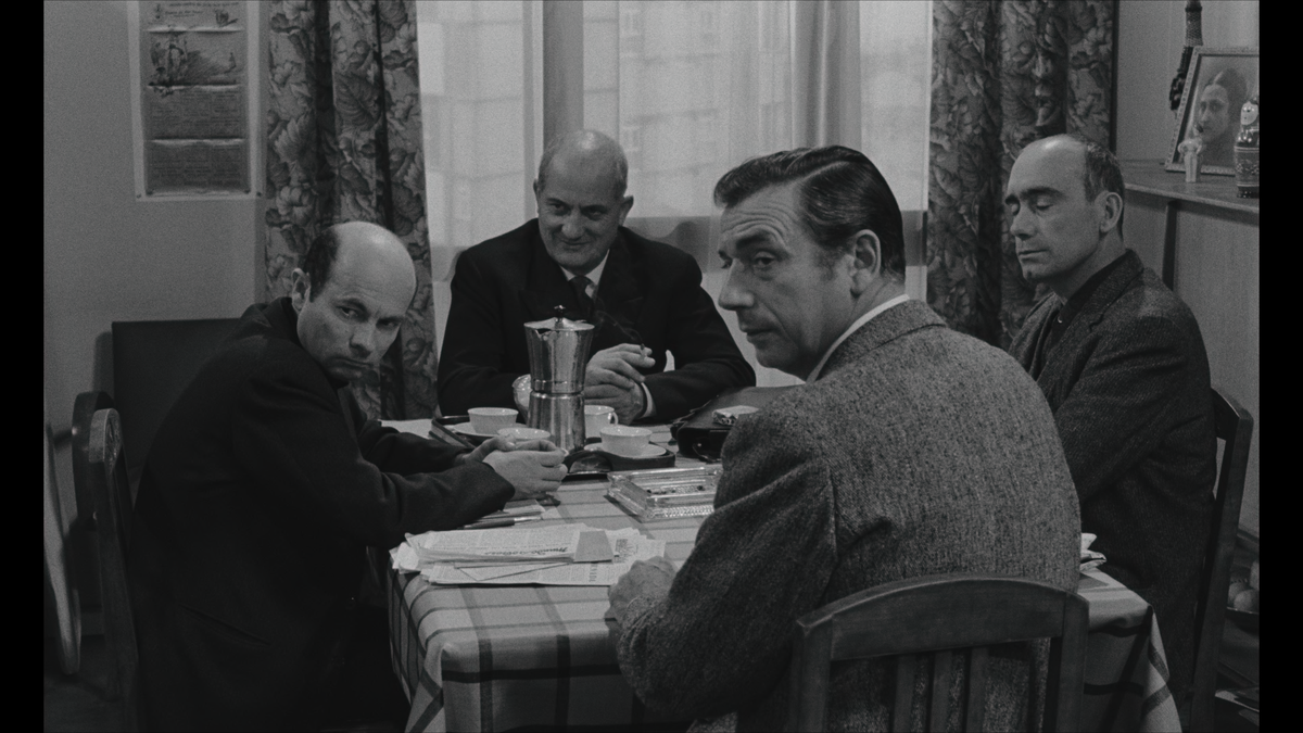 La guerre est finie (The War Is Over)