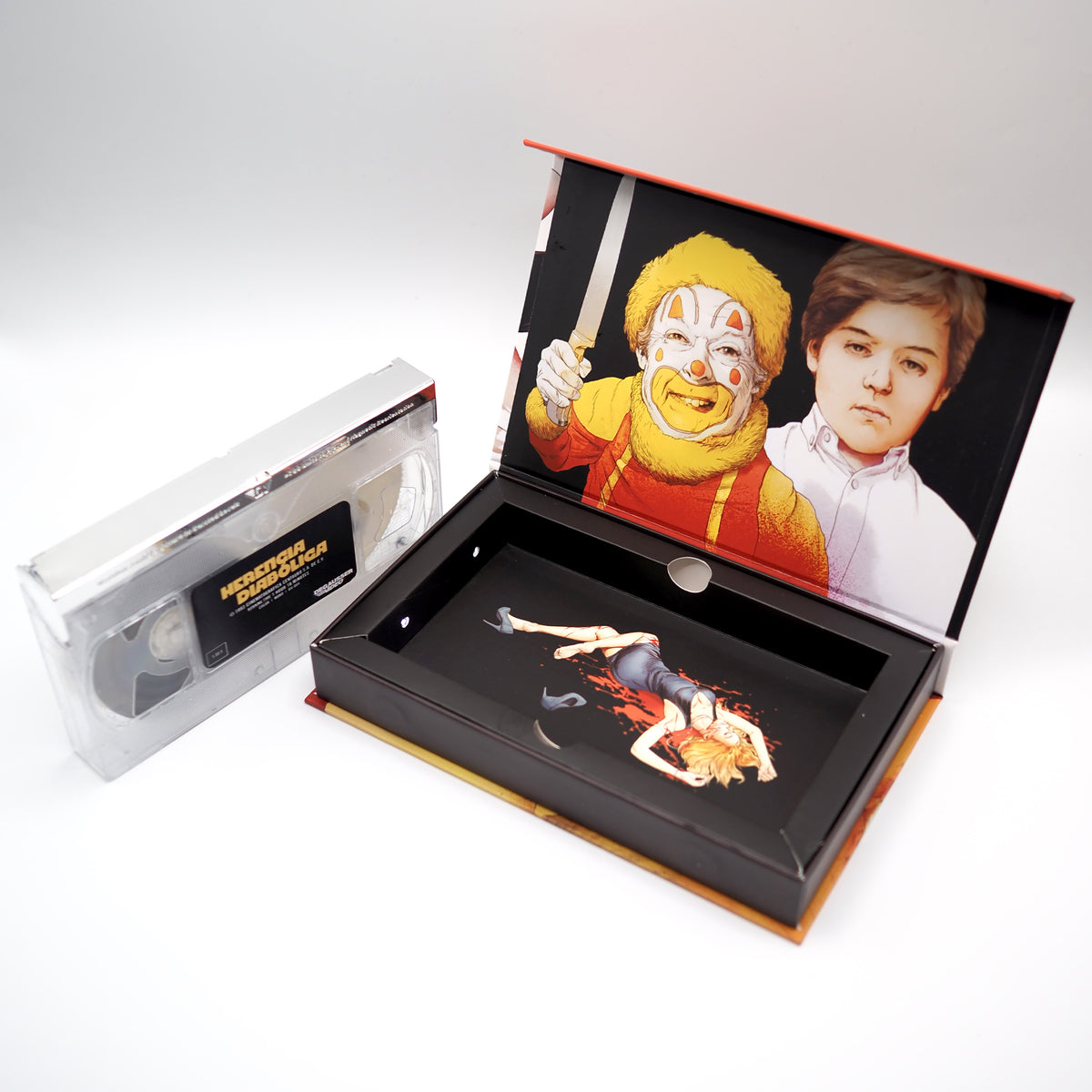 Herencia Diabólica - Limited Edition Deluxe LED VHS