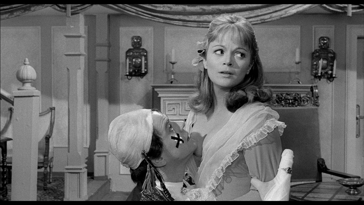 Fanny Hill / The Phantom Gunslinger